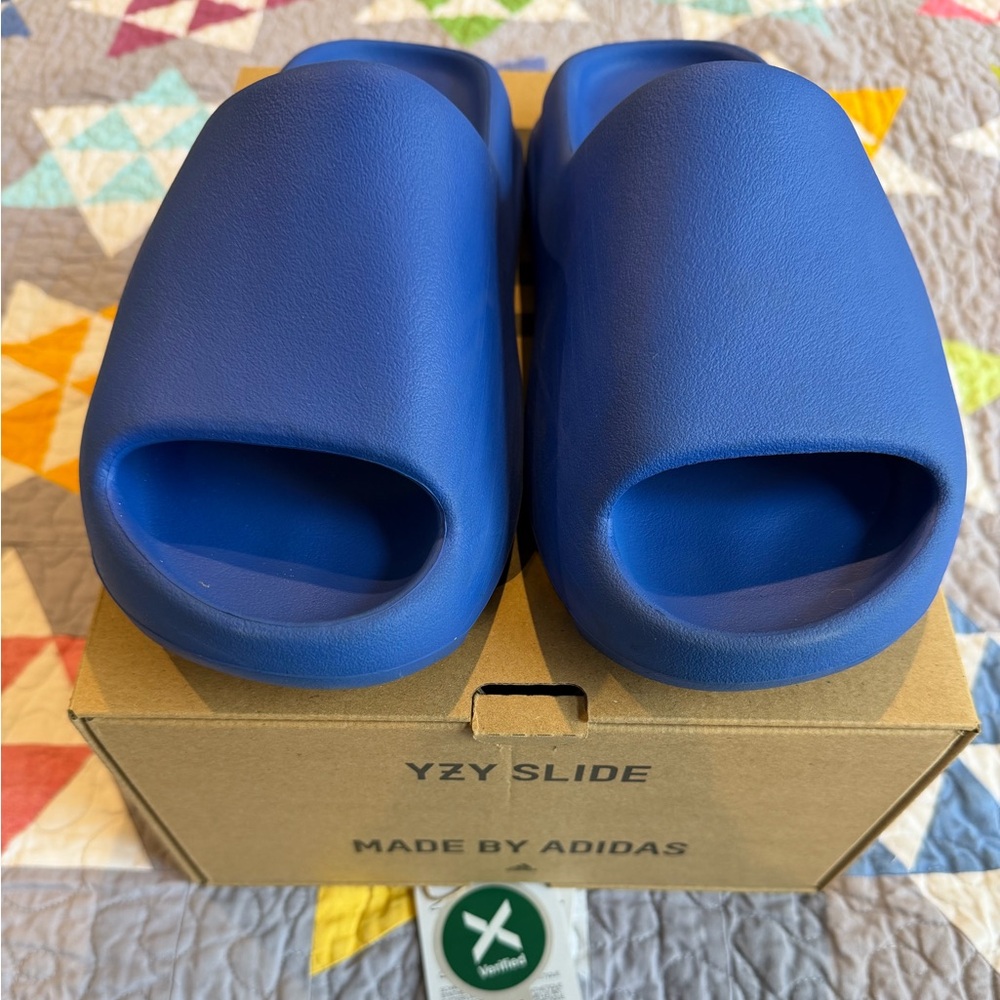 Adidas Yeezy Blue Slide Sandals (Azure)